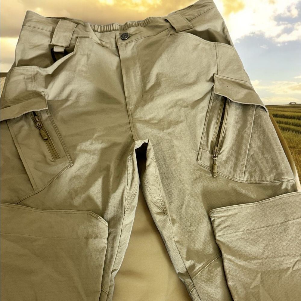 Men’s cargo pants.